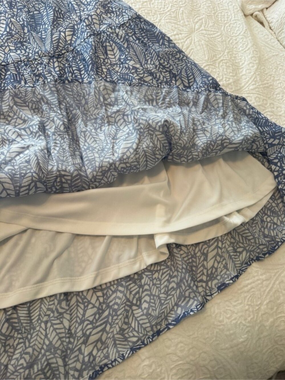 Women’s Maxi Dress Blue and White Leaf-Print - Picture 8 of 8